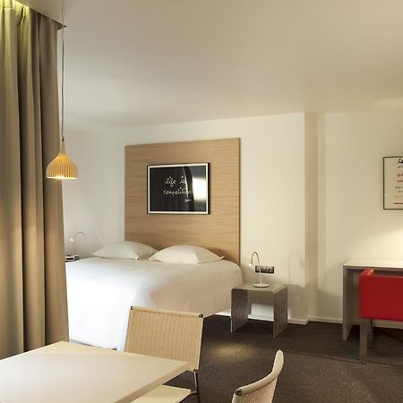 Hotel Le Pavillon 7 Obernai Kamer foto